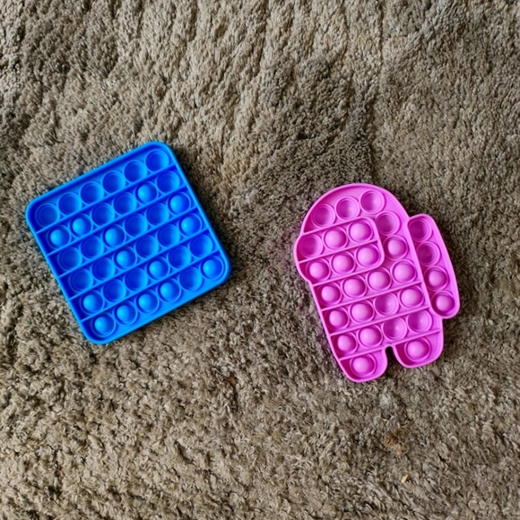 Pop it fidgets Purple Among Us and Blue square Set of 2 - Picture 2 of 10